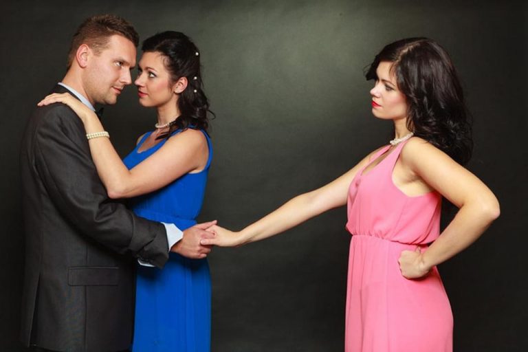 5 ways to suggest an open marriage that all end in divorce